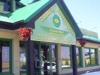 Мини-отель Zajazd eMeS Свебодзице-0